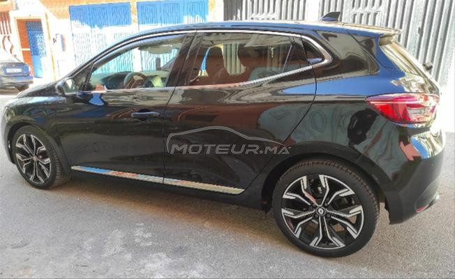clio essence automatique 