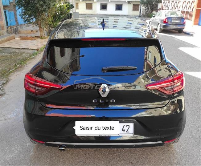 clio essence automatique 