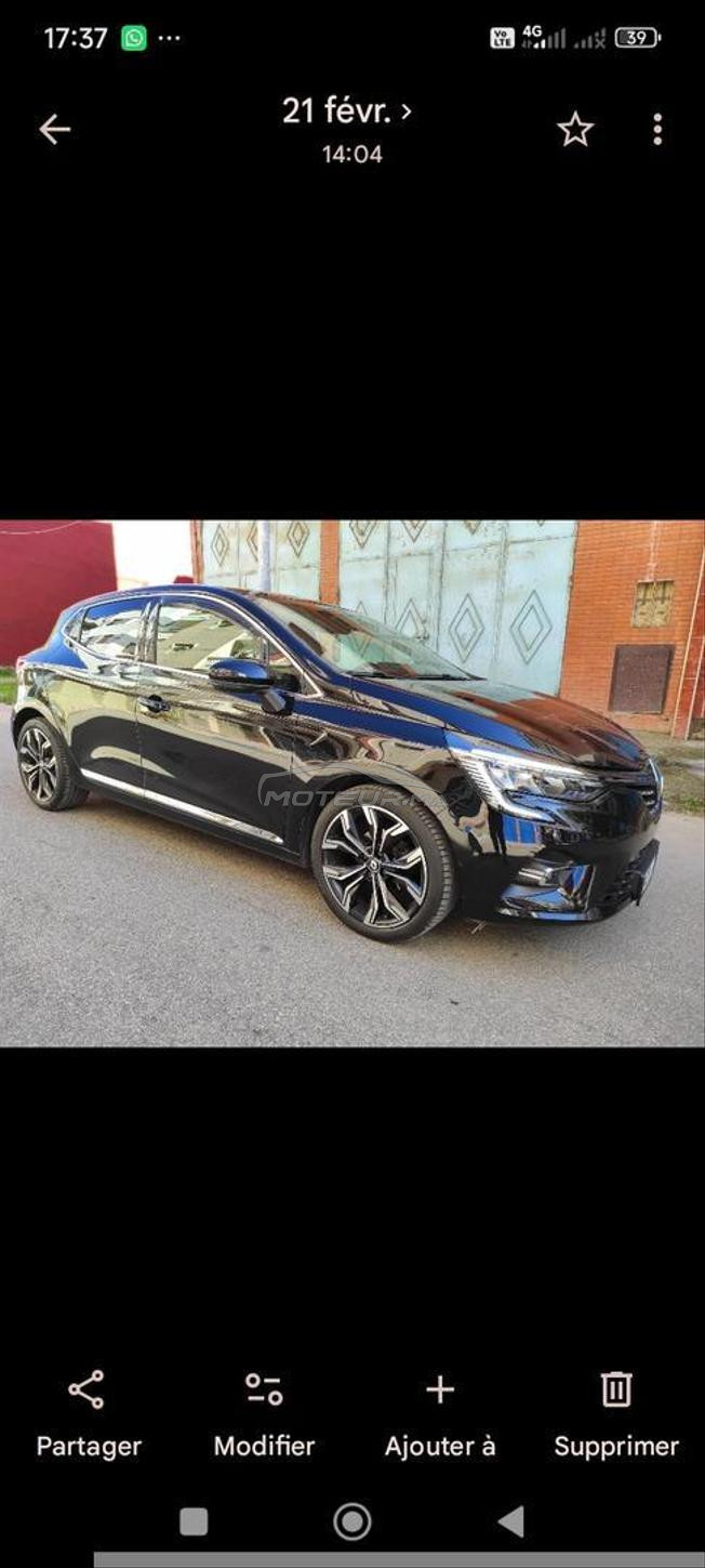clio essence automatique 