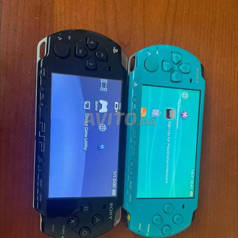 Deux PSP état comme neuf avec chargeur - 2