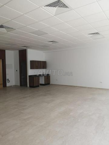 مكاتب للإيجار