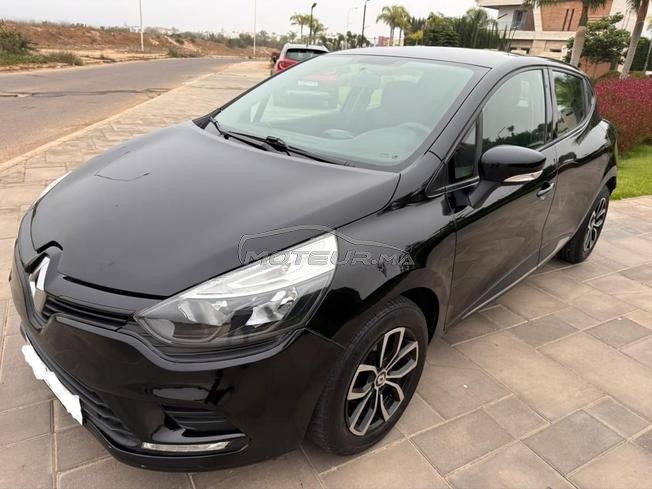 Excellent Clio 4 Neuf 1er main