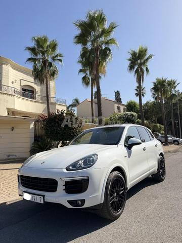 Porsche Cayenne Platinum Edition - 2