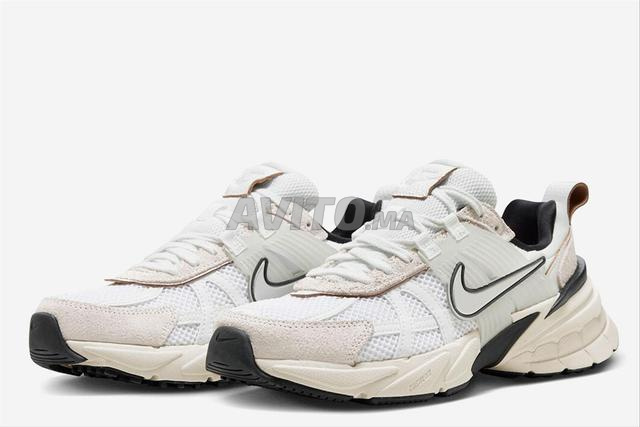 Nike Nike V2k Run homme NIKE V2K RUN - 2