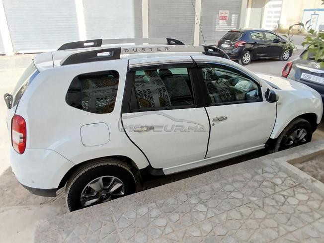 dacia duster model 2016