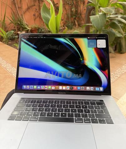 Macbook Pro 2018 15 pouces i7 16 Go État parfait