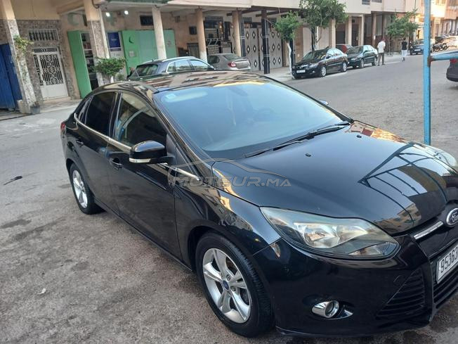 voiture ford focus 2014 en  bon etat