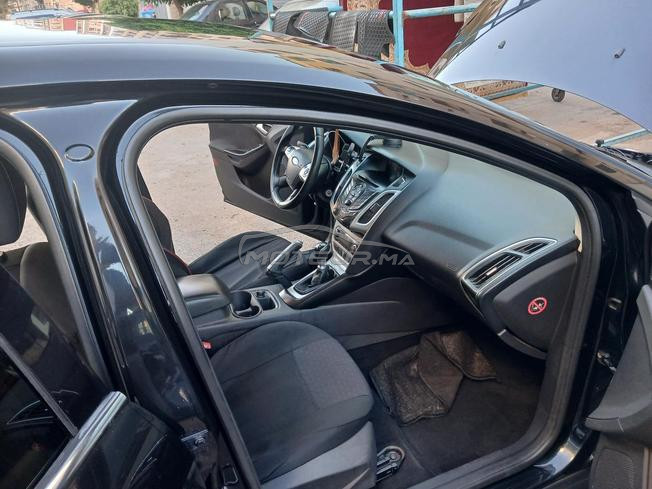 voiture ford focus 2014 en  bon etat
