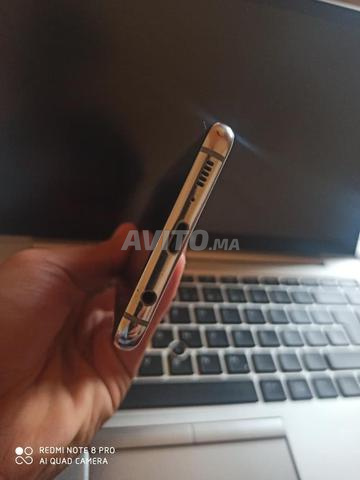 Samsung Galaxy S10 - 2
