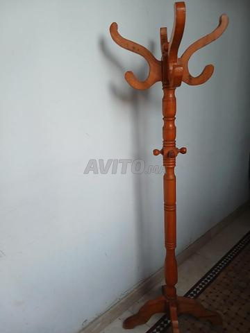 Porte-vêtements en bois - 2