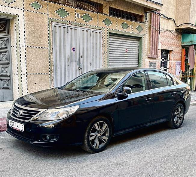 Renault latitude نقيا تبارك الله 