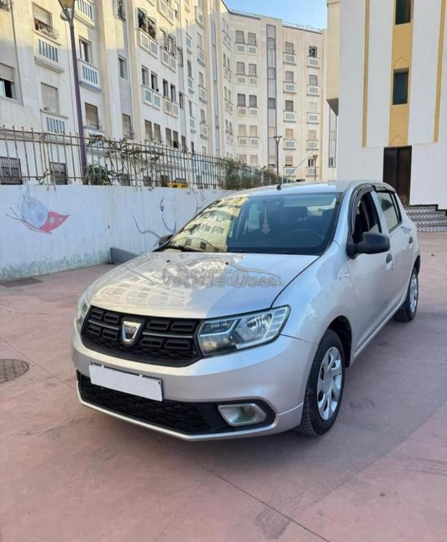 Dacia sandero 1er main neuf 15 000 km