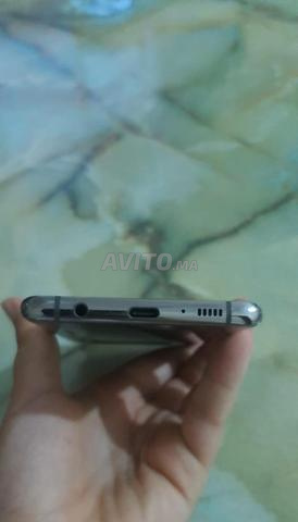 Samsung Galaxy S10 Plus - 2