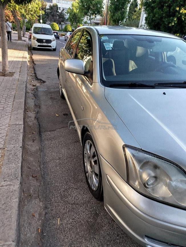 Toyota avensis premiere main