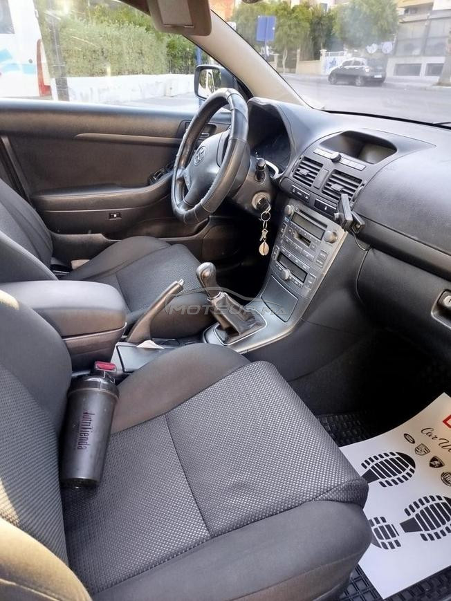 Toyota avensis premiere main