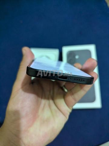 iPhone 16 Normal - 2