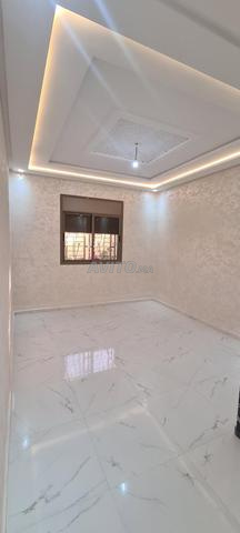 طابق أرضي 95 متر مربع بحديقة - 2