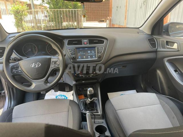 Hyundai i20 élégante et économique en très bon état - 2