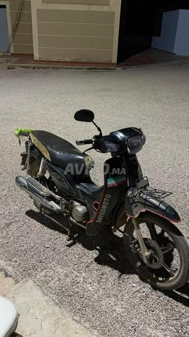 Moto à vendre - 2