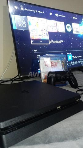 PS4 Slim 500GB 1 Manette 4 Jeux - 1900DH - 2
