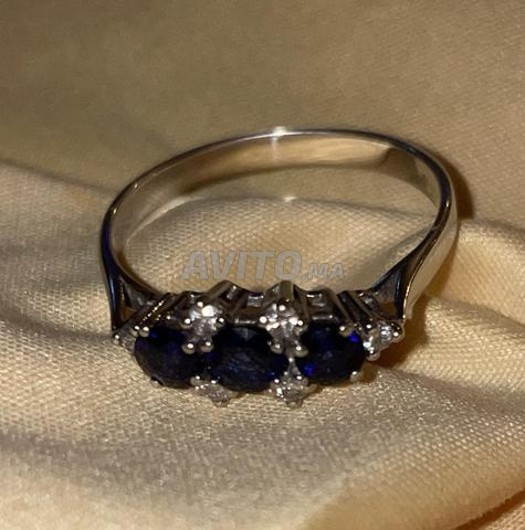 Bague en or blanc, diamants et saphir - 2