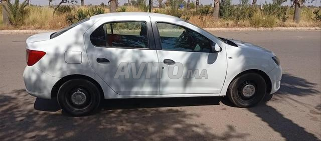 Dacia Logan Diesel Manuelle 2014 à Marrakech - 2