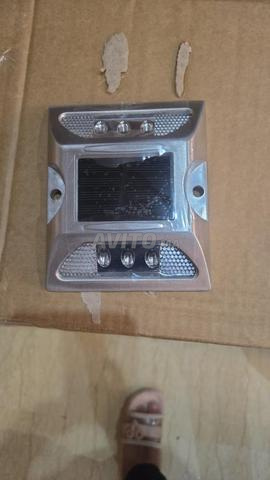 PLOT SOLAIRE LED ROUTIER (Stock limité) - 2