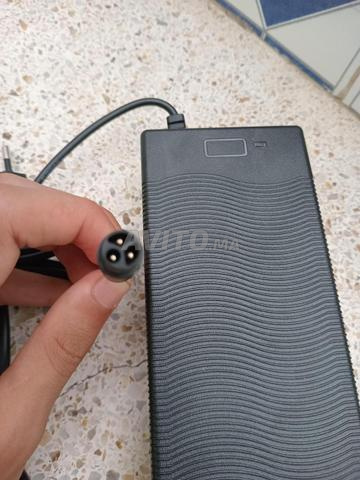 Nouveau chargeur de trottinette électrique - 2