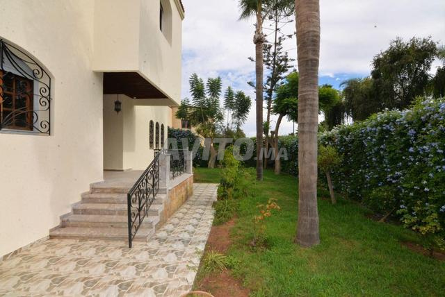 Villa à rénover ou à démolir de 871 m² Hay Riad