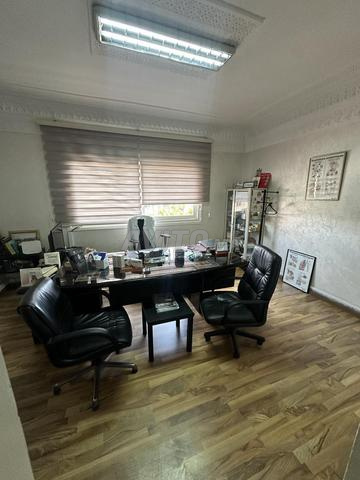 عيادة طبية للإيجار