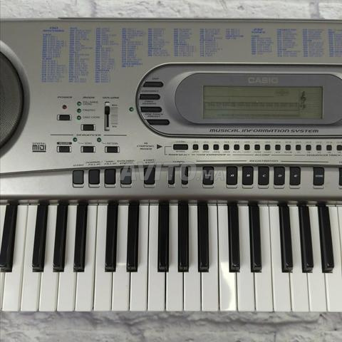Piano Casio 76 touches - 2