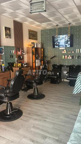 Matériel de coiffure et barbier