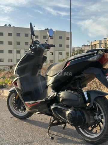 Moto permis 125 Peugeot - 2