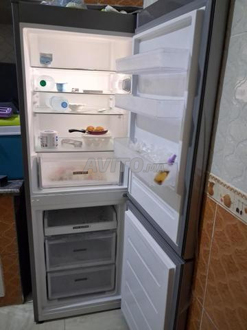 Réfrigérateur Whirlpool encore neuf et propre - 2