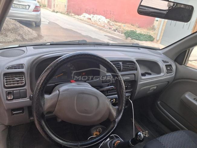 Suzuki Alto essence 1.0L