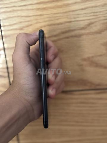 iPhone SE 2ème génération - 2