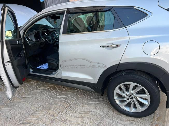 Hyundai tucson 2016 2ème main très propre 