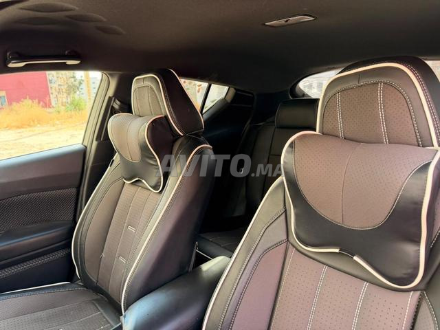 Toyota C-HR Hybride Automatique 2019 à Rabat - 2