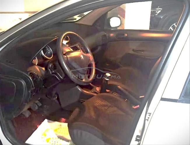 Peugeot 206 Essence Manuelle 2012 à Rabat