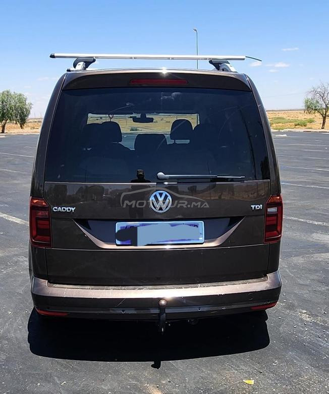volkswagen caddy 2018 D 2023