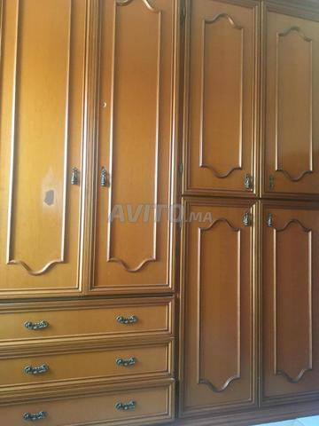 Porte réparable disponible 📌 Armoire de bonne qualité