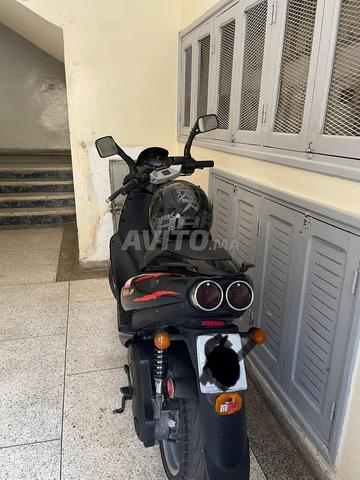 Aprilia SR Racing - 2