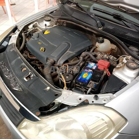 Voiture Renault Symbol modèle 2012 en bon état à vendre à Agadir. - 2