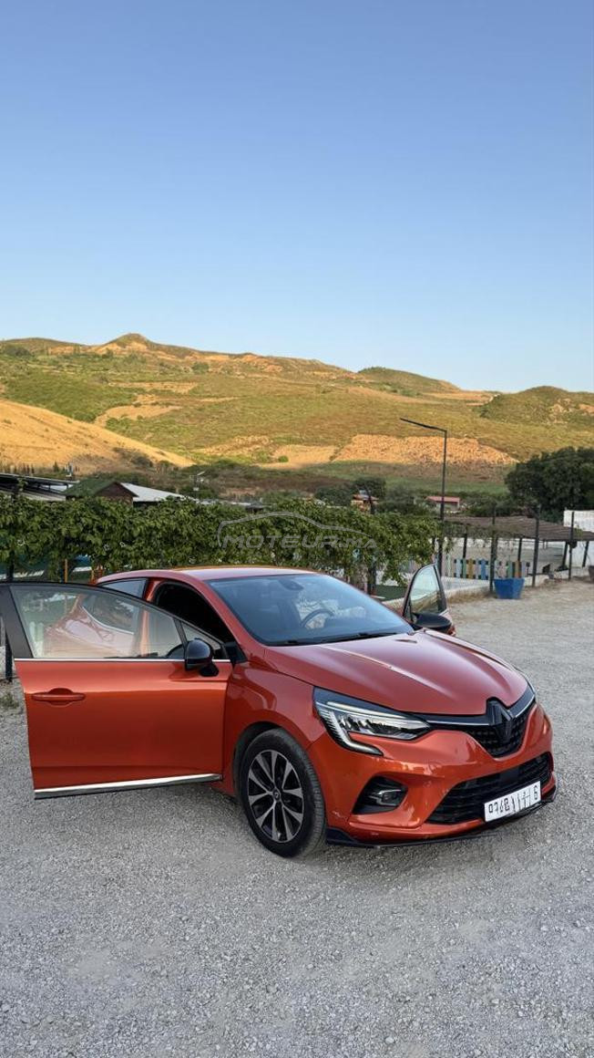 Renault Clio Diesel Manuelle 2024 à Tanger