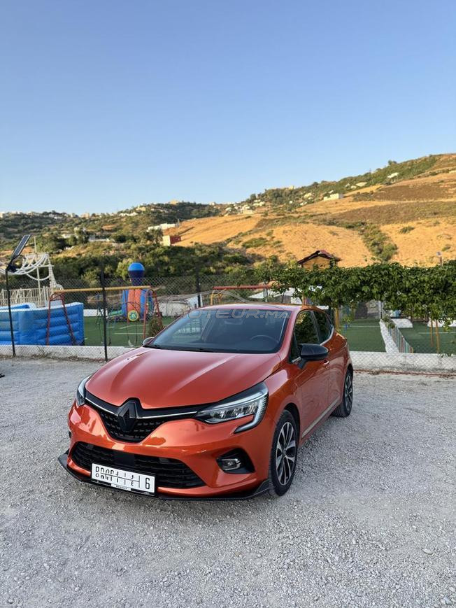 Renault Clio Diesel Manuelle 2024 à Tanger