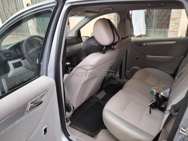 Mercedes B180 très bon état, prestige spécial.