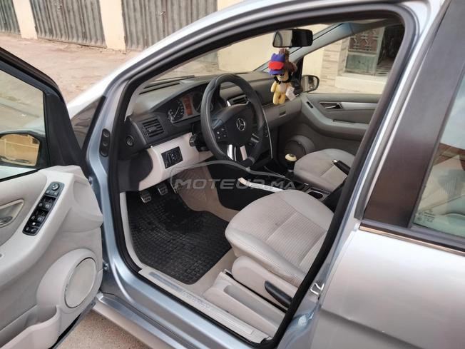 Mercedes B180 très bon état, prestige spécial.