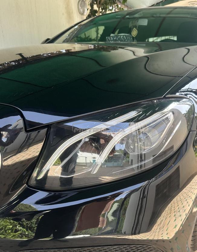 Mercedes Classe E 220d (2017) – État Nickel 