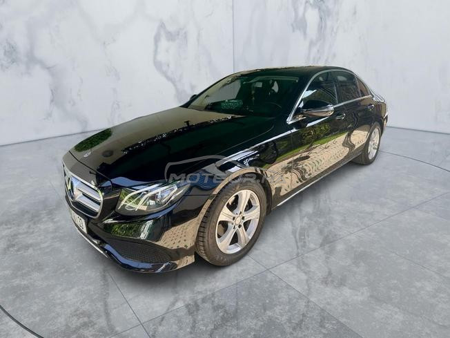 Mercedes Classe E 220d (2017) – État Nickel 