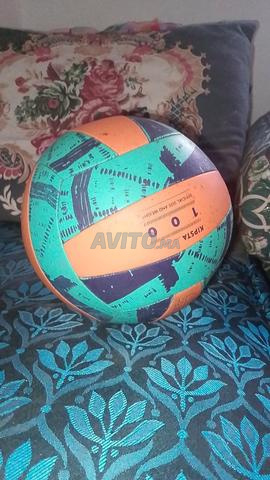 Ballon de volley quasi neuf - 2
